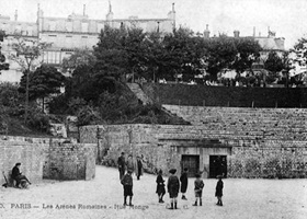 arenes de luteces of paris postal card black and white